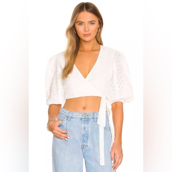 NWT MINKPINK Lola Eyelet Wrap Top Sz L (US 8) White - Picture 1 of 11